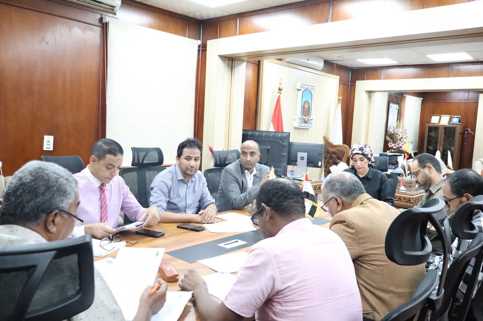 رئيس الجامعة تترأس اجتماع مجلس شئون التعليم والطلاب لمناقشة الإستعدادات للعام الدراسى الجديد