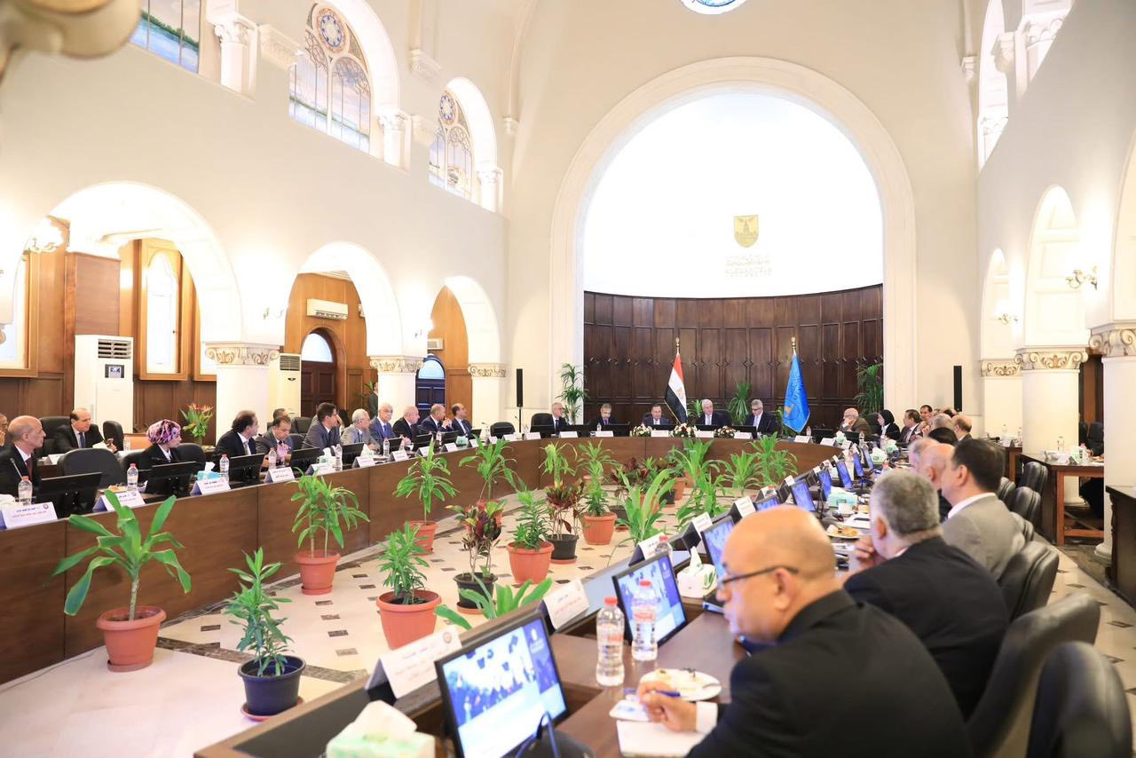 جامعة الأقصر تستعرض جهودها في دعم الطلاب خلال اجتماع الأعلى للجامعات