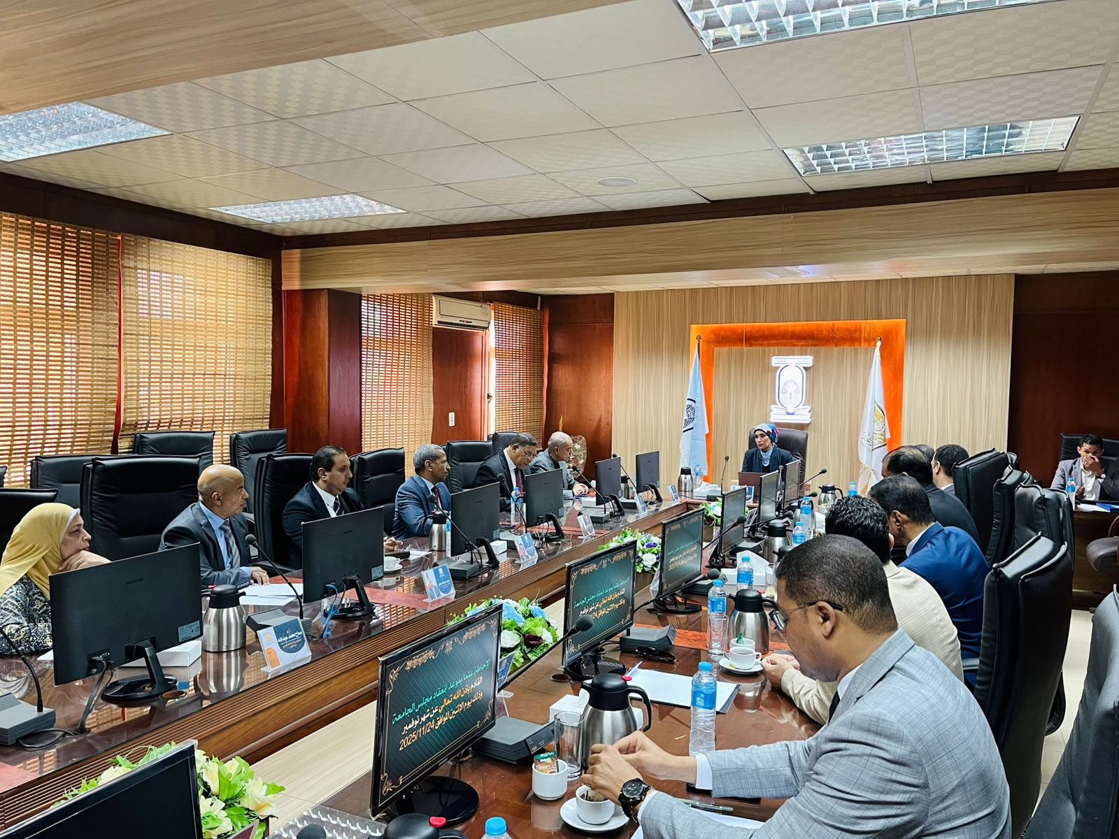 مجلس جامعة الأقصر يقر 20 منحة دراسية ويعزز شراكاته الدولية مع الجامعات